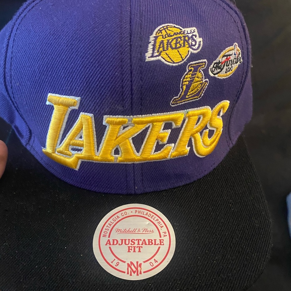 2010 Lakers finals snapback fitted